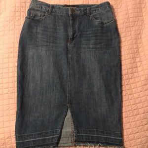 Denim pencil skirt